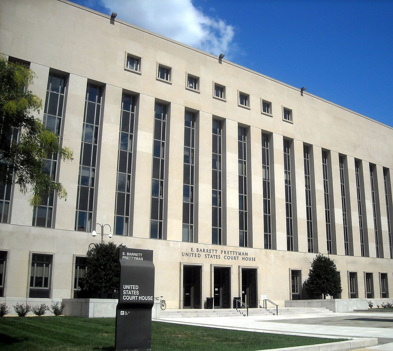 The E. Barrett Prettyman courthouse in Washington, where the Jenrette and Kelly cases were tried.