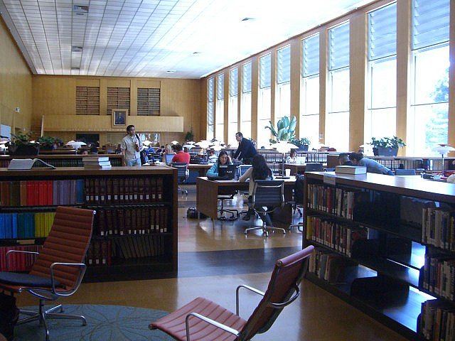 UC Berkeley campus academic building (Boalt Hall library wing), 2007 — administrative-university chapter image, not a named DEI office.