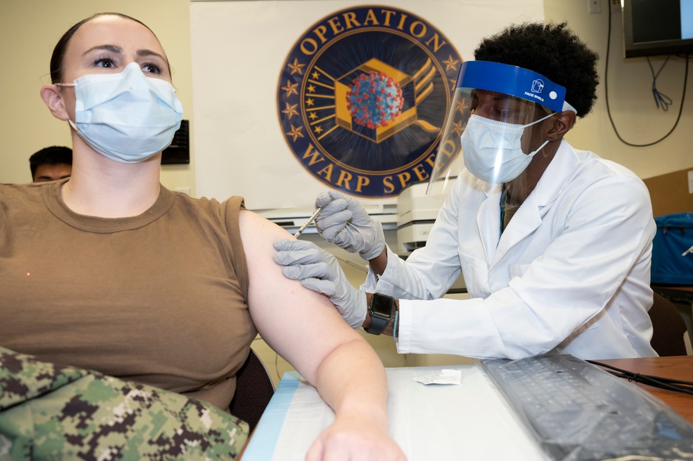 Vaccination of medical personnel at Walter Reed National Military Medical Center, December 14, 2020.