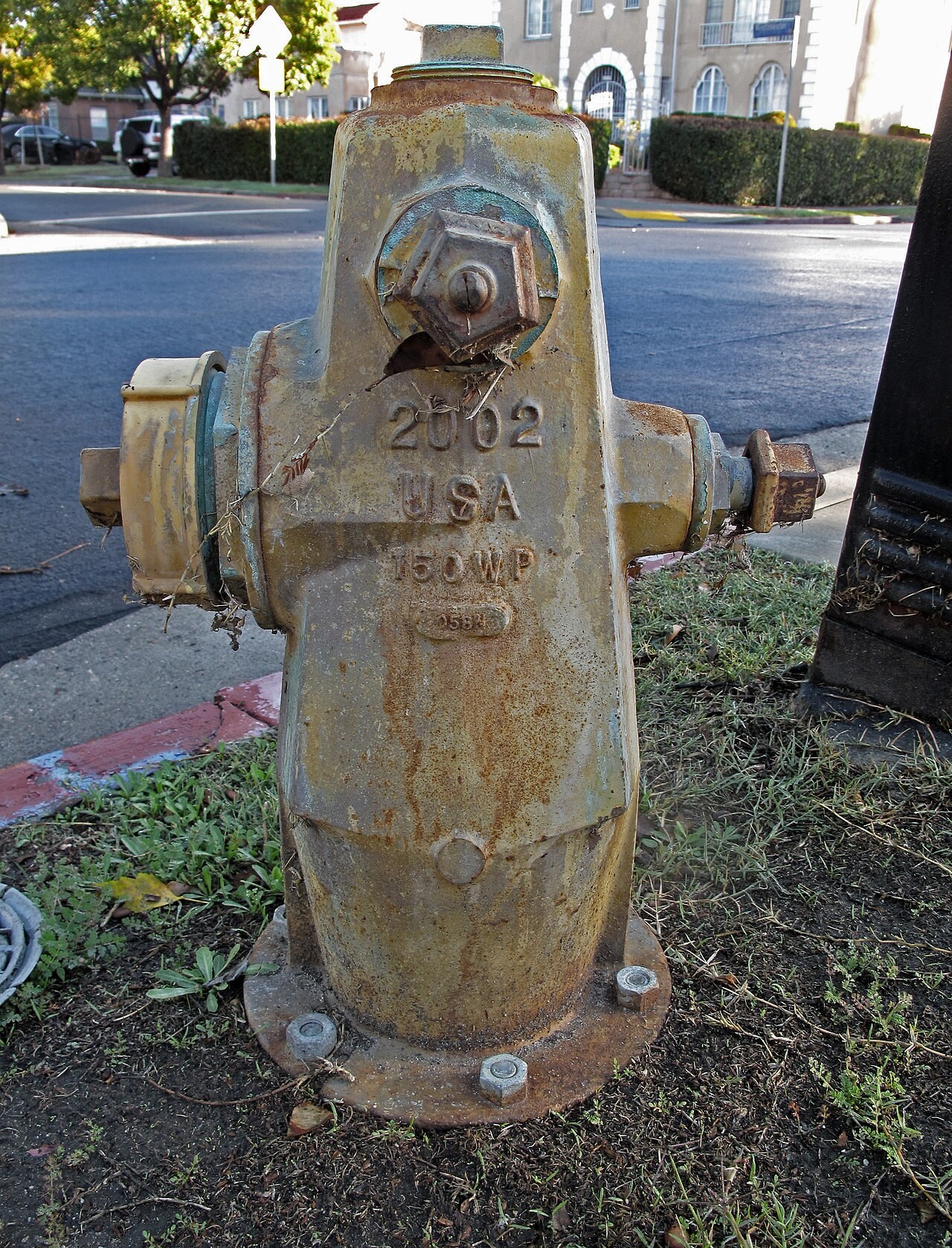 A fire hydrant in Koreatown, Los Angeles, December 26, 2021. Illustrative infrastructure image, not a failed Palisades hydrant from January 2025.