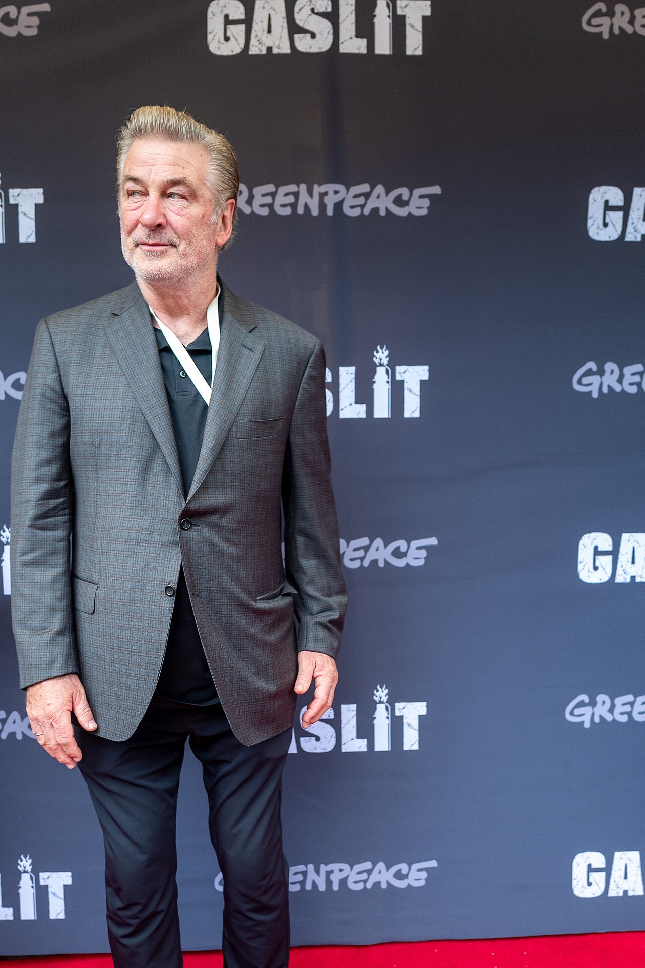 Alec Baldwin portrait used for media-aftermath chapters.