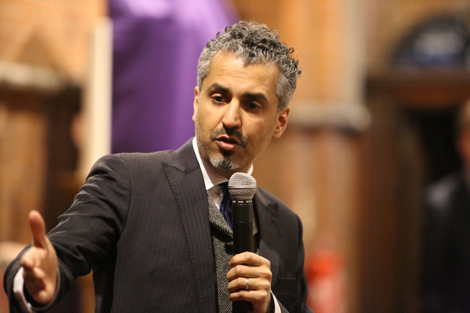 Maajid Nawaz speaking at LibDem campaign event