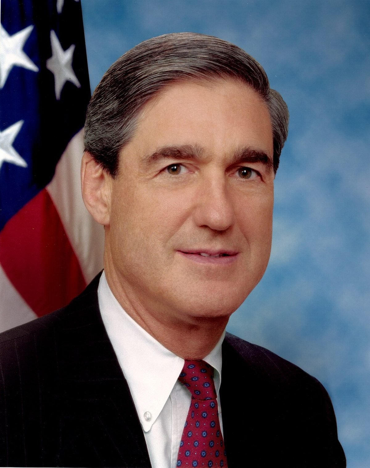 Official portrait of FBI Director Robert S. Mueller III.