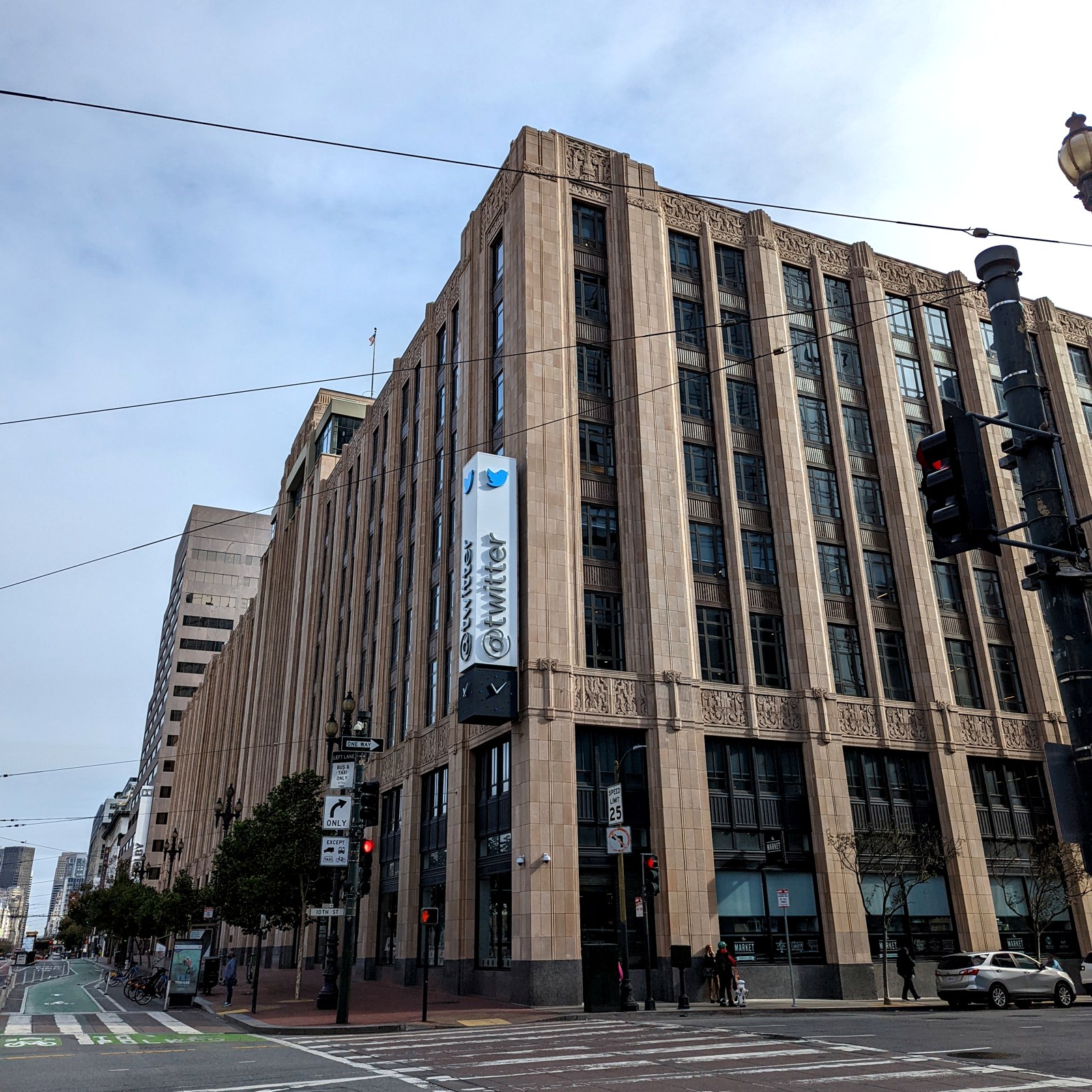 Twitter headquarters in San Francisco, November 4, 2022, shortly after Musk’s takeover. Historical exterior; not a current-office photograph.